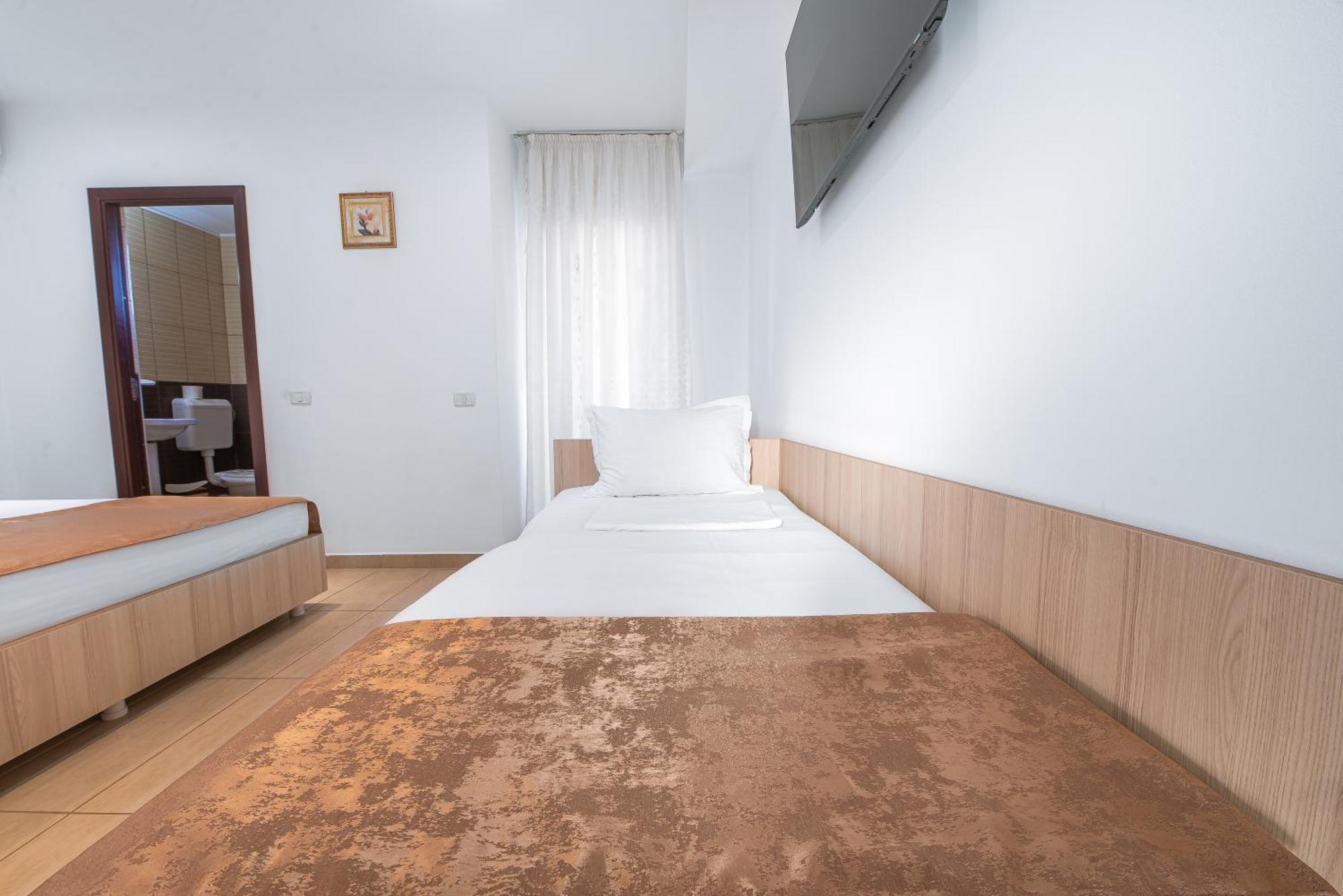 Vila Puky Neptun Bagian luar foto